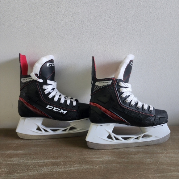CCM JetSpeed FT455 Junior Ice Hockey Skates Ice Skating Size 1 - Picture 9 of 12